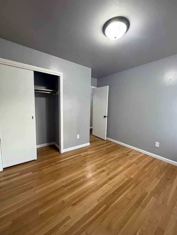 South River Apartments (1001) - Photo 7 of 7