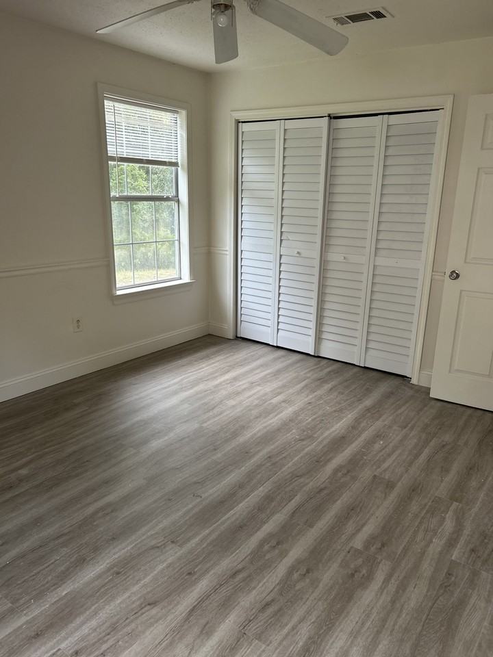 207 Mcdonald Dr #1 - Photo 2 of 8