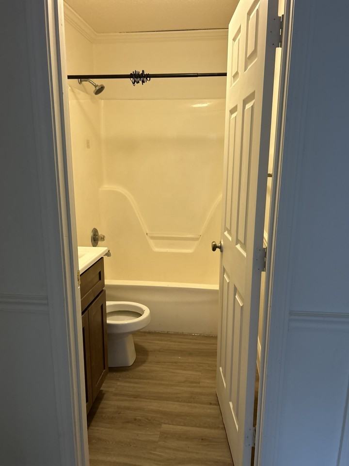 207 Mcdonald Dr #1 - Photo 6 of 8