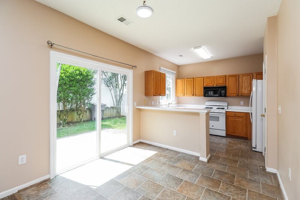8707 Meadowmont View Dr - Photo 6 of 16