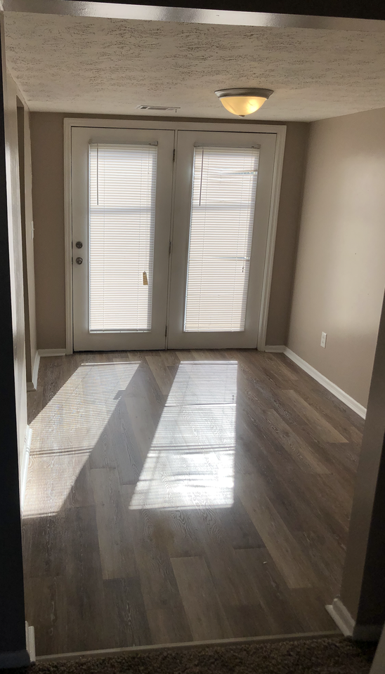 3885 Lawrenceburg Rd #18 - Photo 6 of 8
