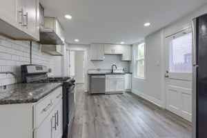 featured image of 611 S Prince St #1