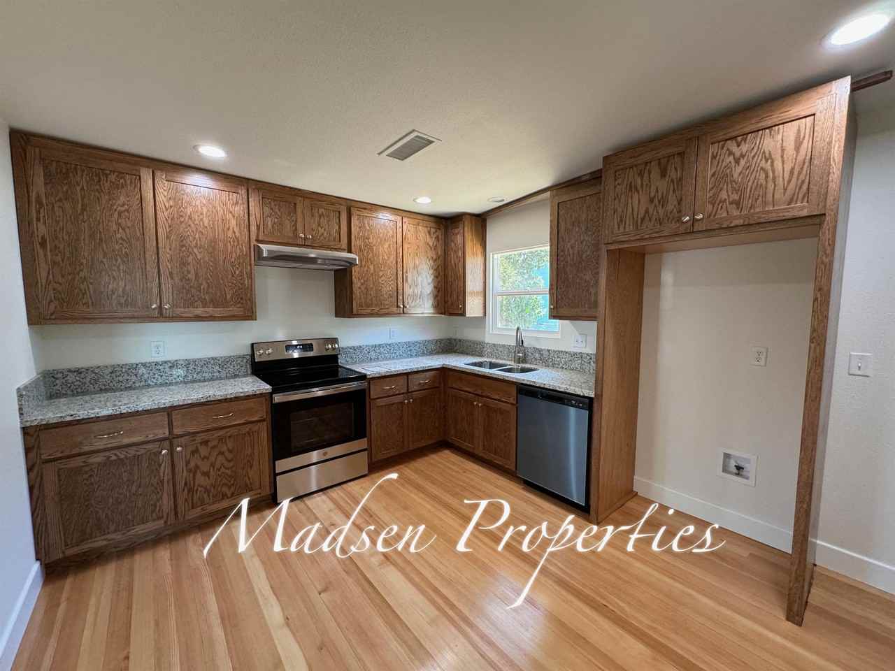 2718 Brown Ave #1 - Photo 6 of 20