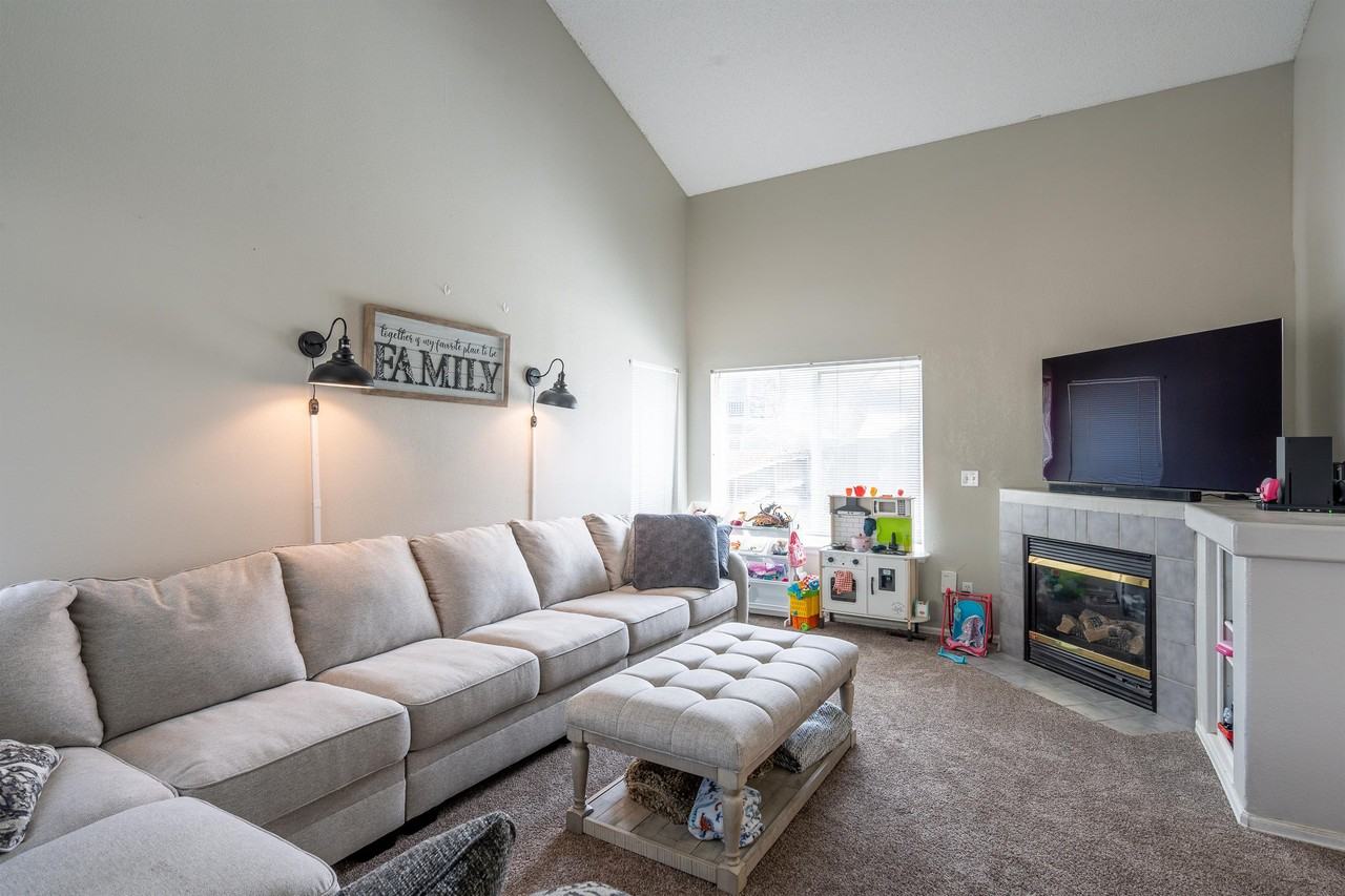 857 Regent Ct #1 - Photo 7 of 23