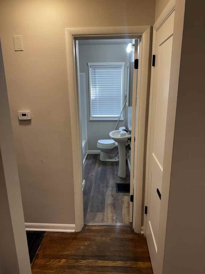 713 Hanford St #713 - Photo 7 of 7