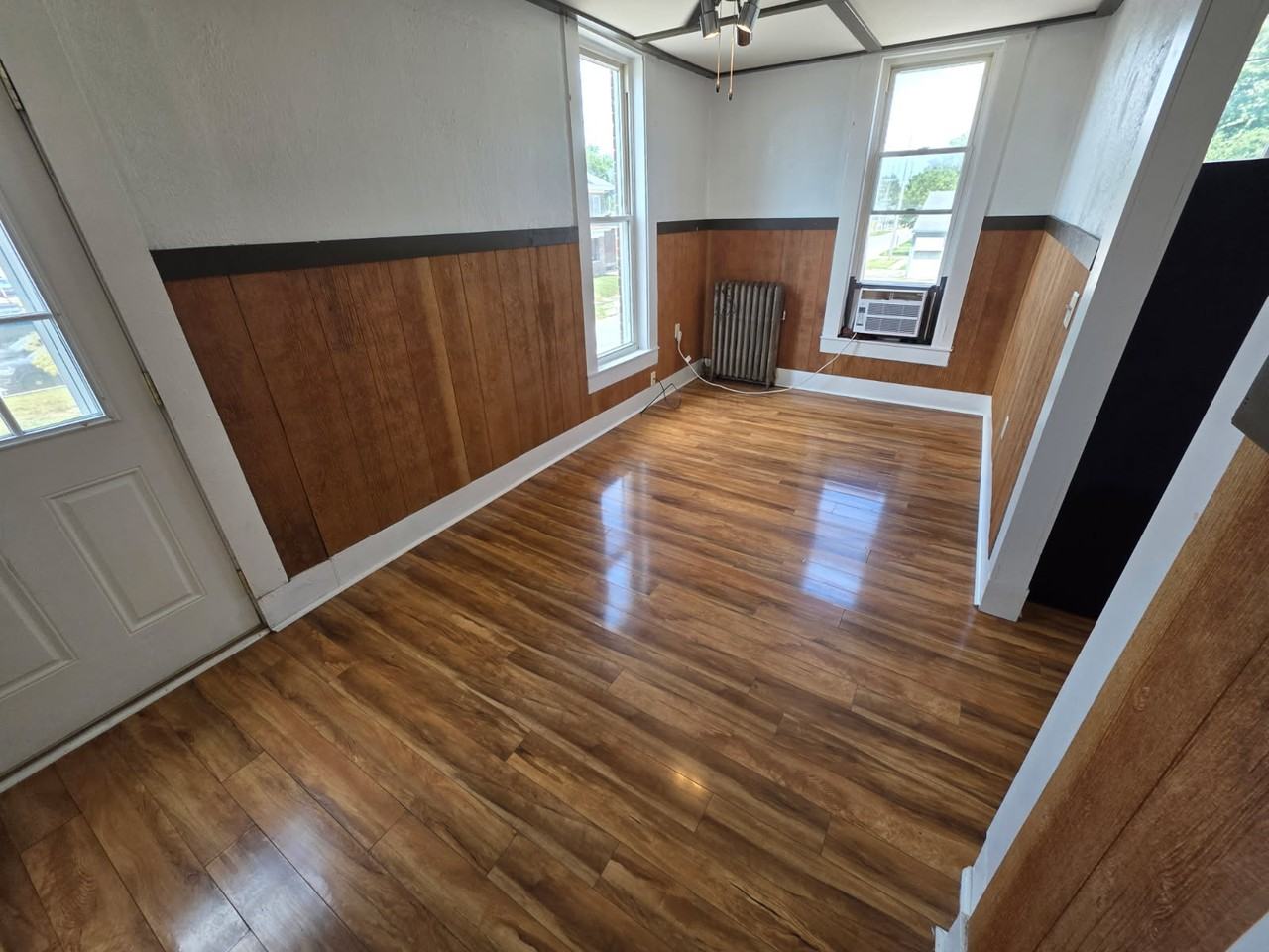 199 N Mulberry St #1 - Photo 2 of 6
