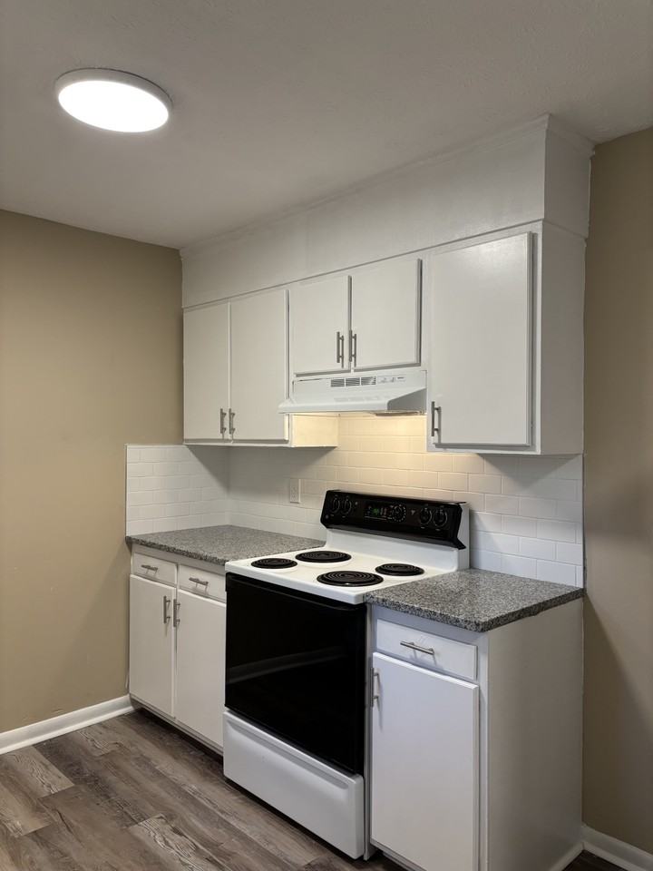 4849 Rosehill Rd #1 - Photo 7 of 16
