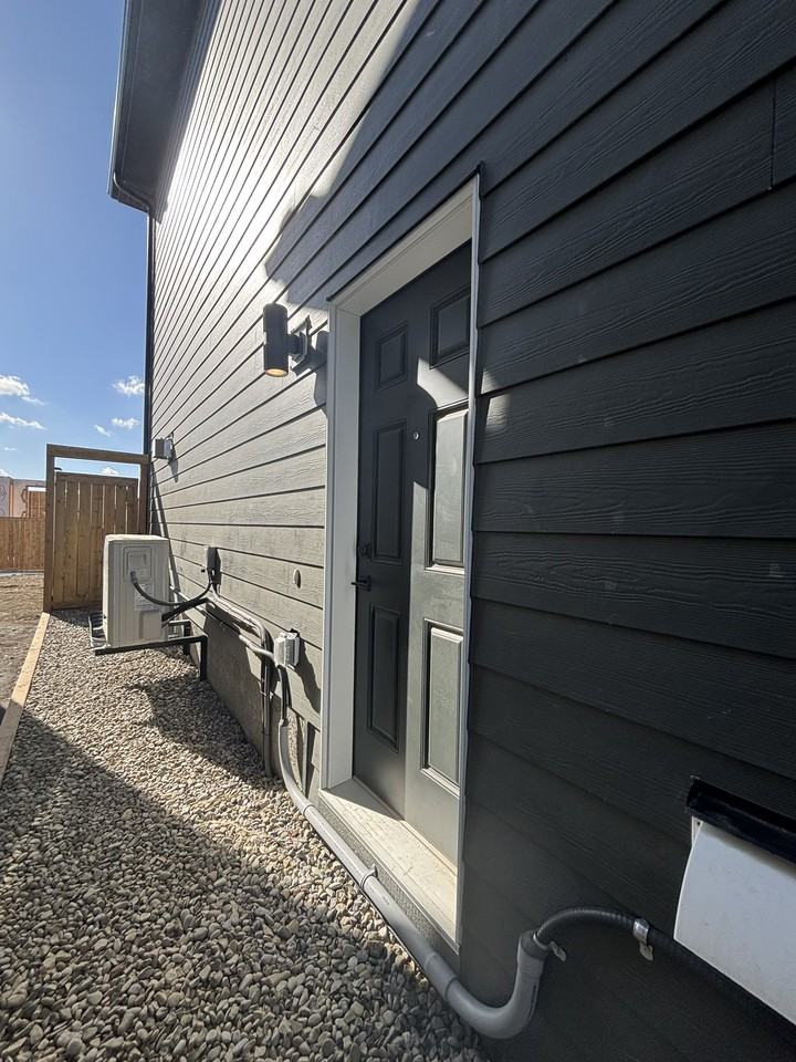 2 Bedroom Lower Unit in Mahogany w Lake Access! - Photo 2 of 15