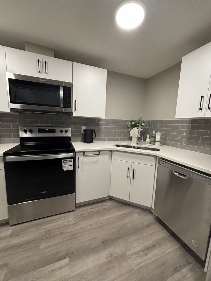 2 Bedroom Lower Unit in Mahogany w Lake Access! - Photo 4 of 15