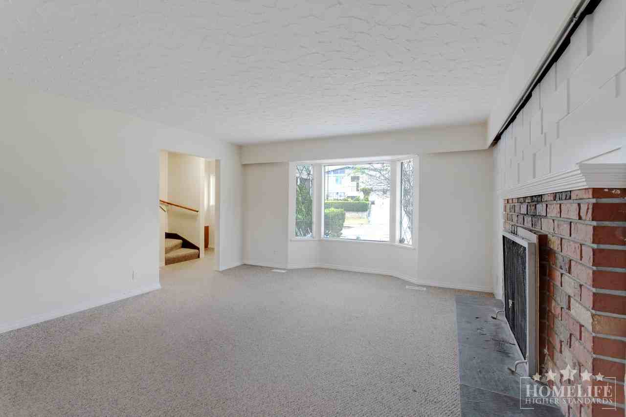 1060 Fell Ave - Photo 3 of 20
