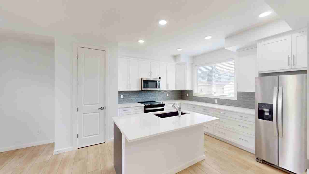 42A Heirloom Manor Se - Photo 4 of 16