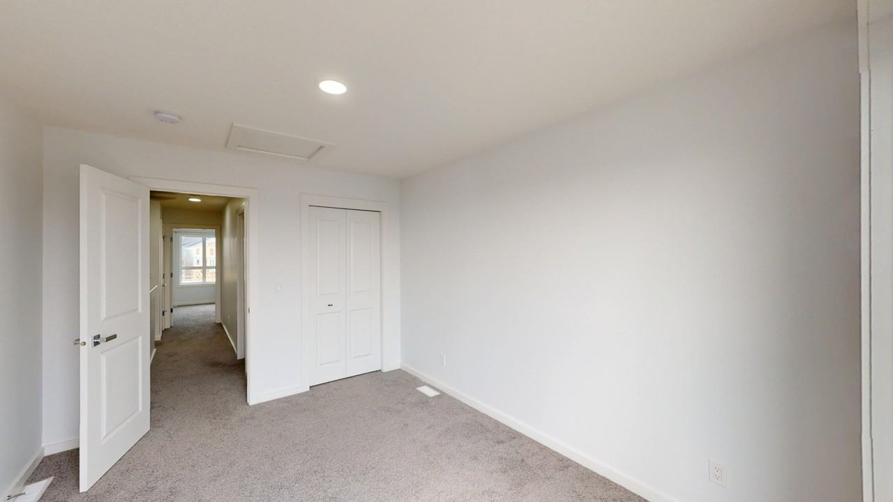 42A Heirloom Manor Se - Photo 7 of 16