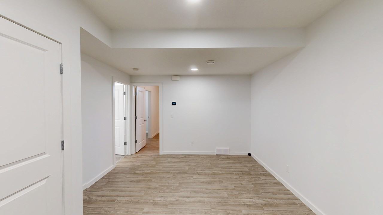 42B Heirloom Manor Se - Photo 4 of 7