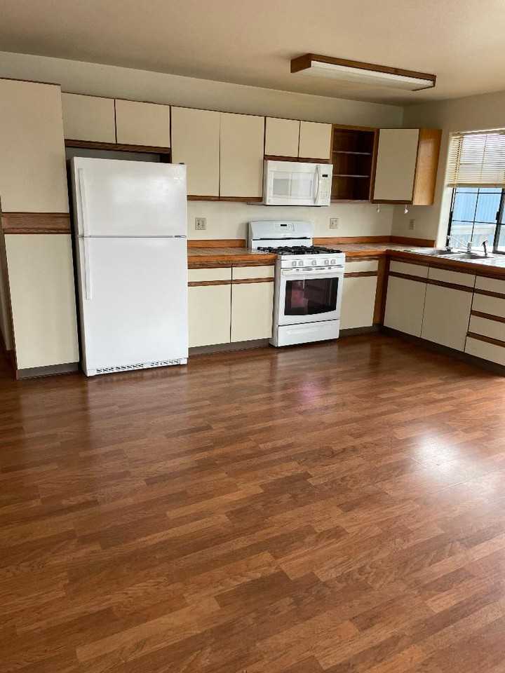 5670 W End Rd - Photo 4 of 11