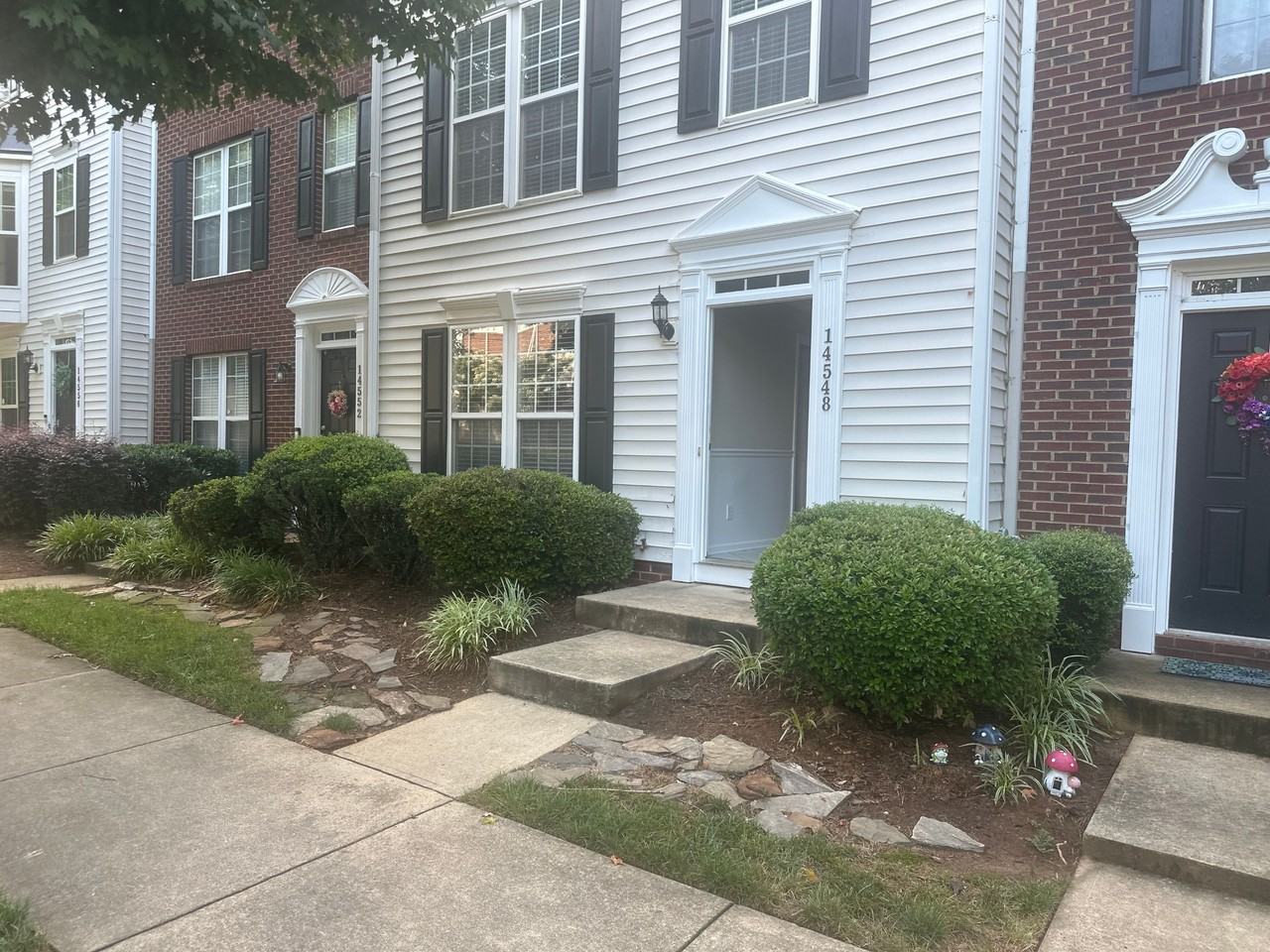 14548 Reese Blvd W - Photo 2 of 30
