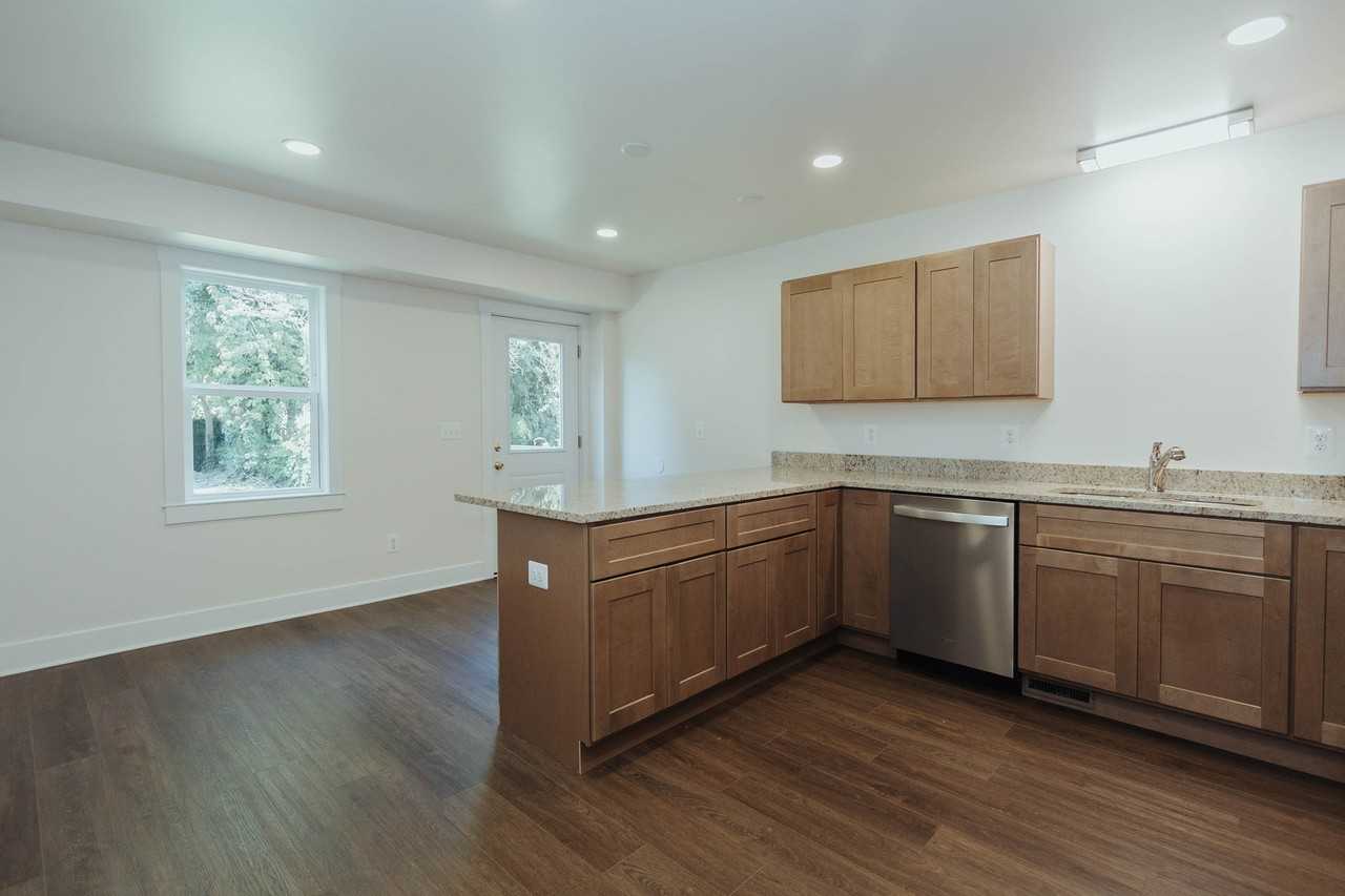 216 S Georgia Ave #1 - Photo 6 of 29