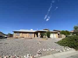 featured image of 6275 Roadrunner Loop Ne #1