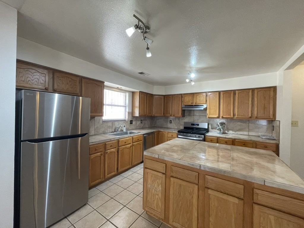 6275 Roadrunner Loop Ne #1 - Photo 5 of 15