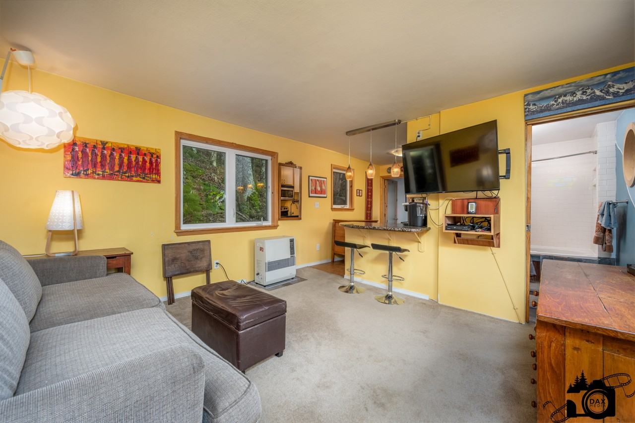1007 Second Ave #1 - Photo 7 of 10