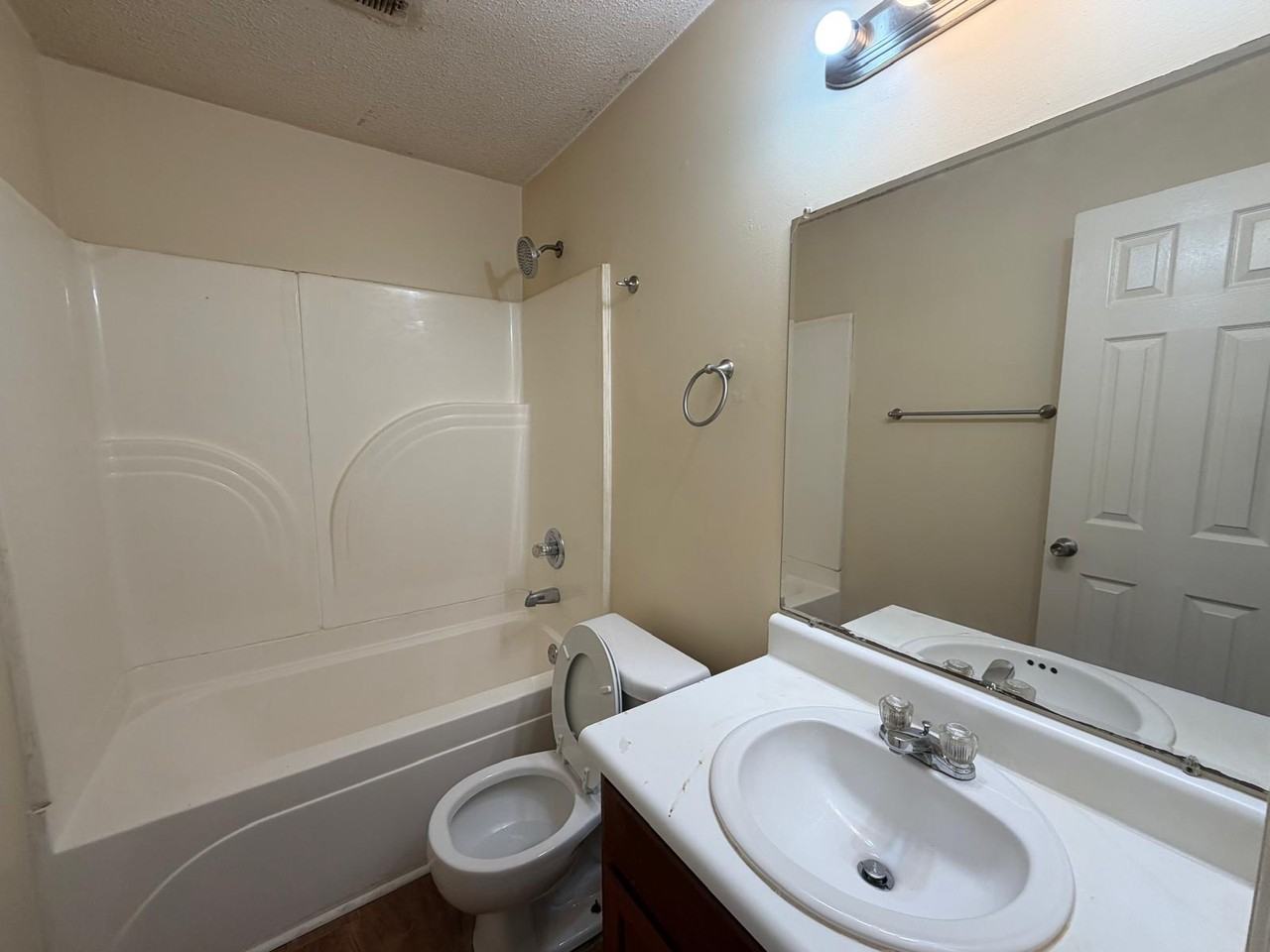 2714 Clayton Dr Nw #A - Photo 5 of 8