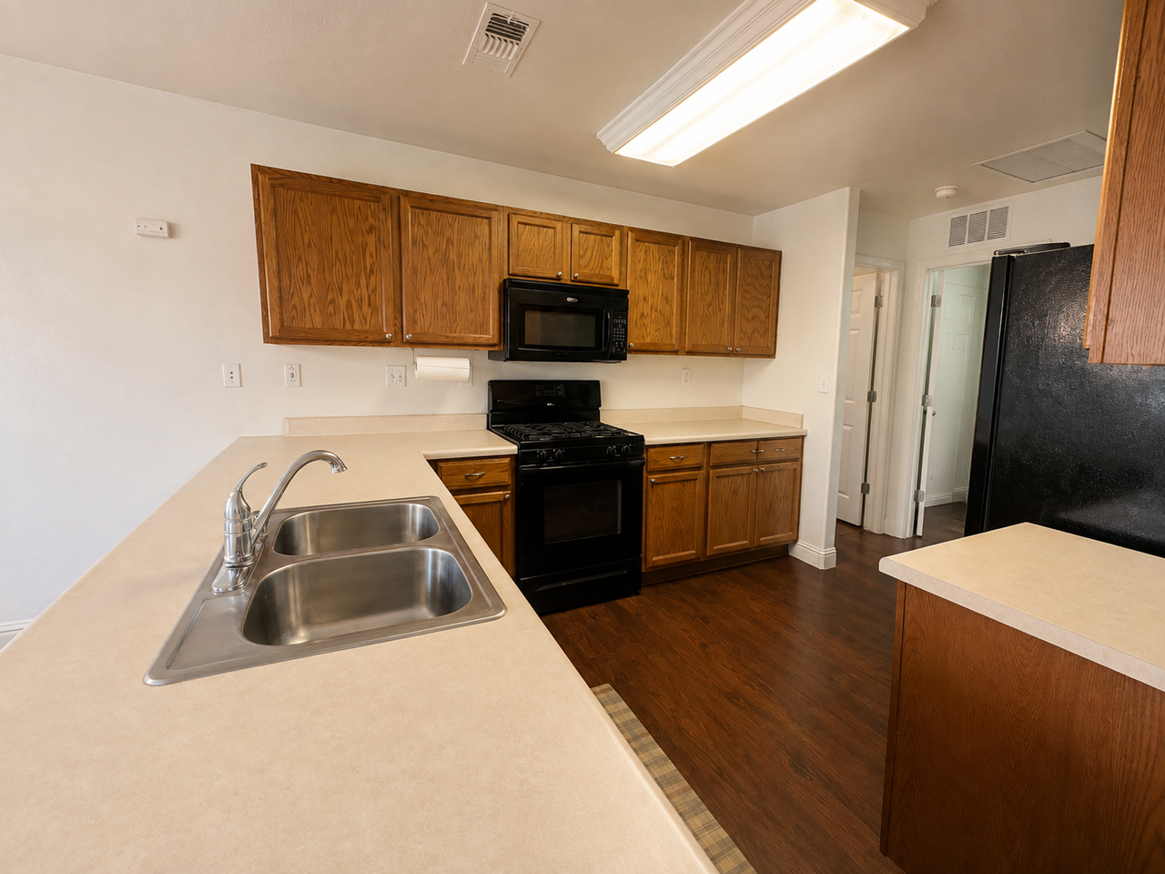3290 N Vista Ave #1 - Photo 3 of 26