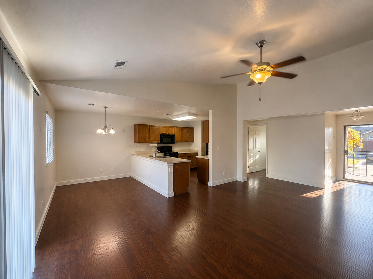 3290 N Vista Ave #1 - Photo 7 of 26