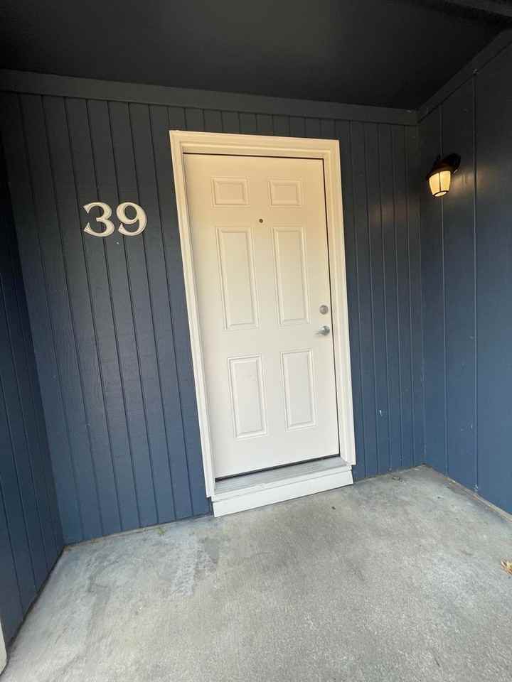 Albany Meadows Apartments - Photo 2 of 36