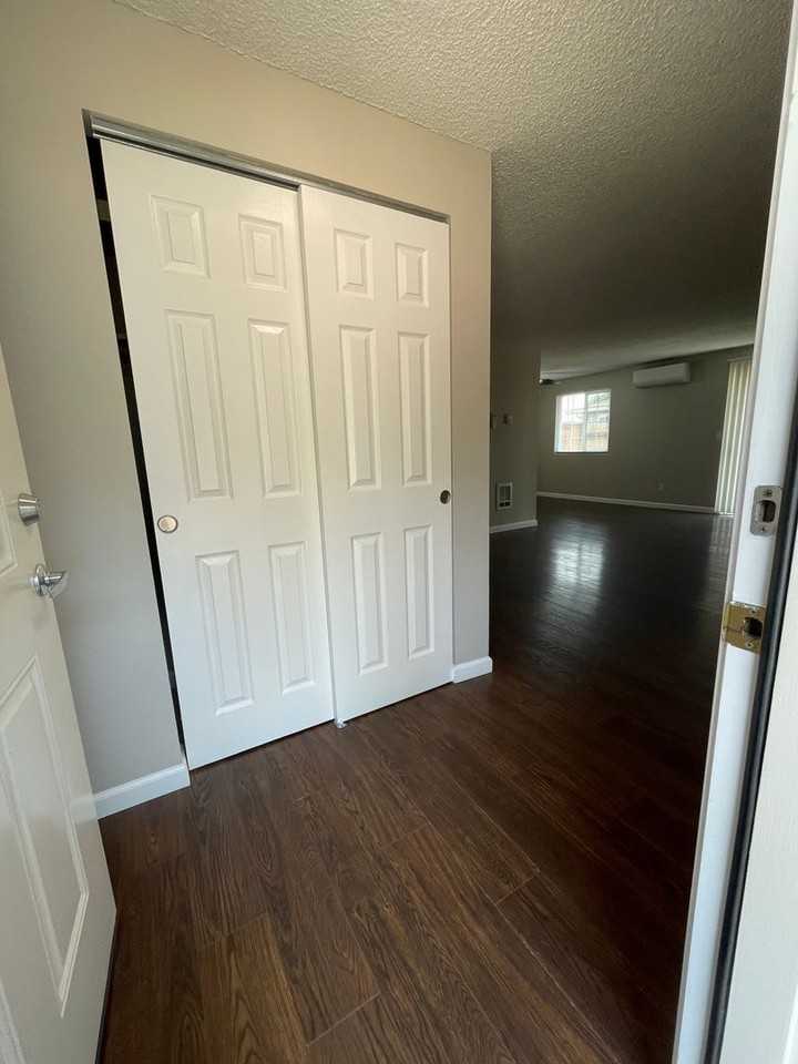 Albany Meadows Apartments - Photo 3 of 36