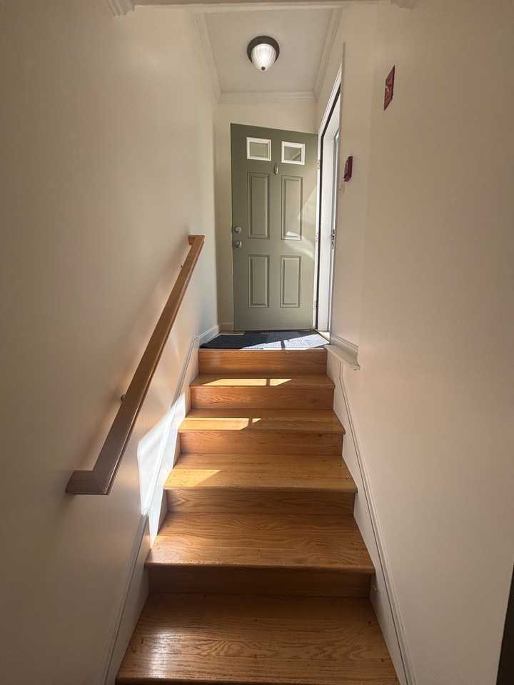 25 Sullivan Way - 4Unit 4 #4 - Photo 2 of 21