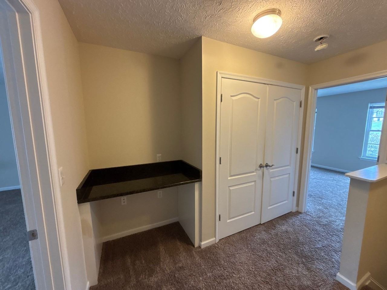 50 Gloucester Dr - Photo 5 of 10
