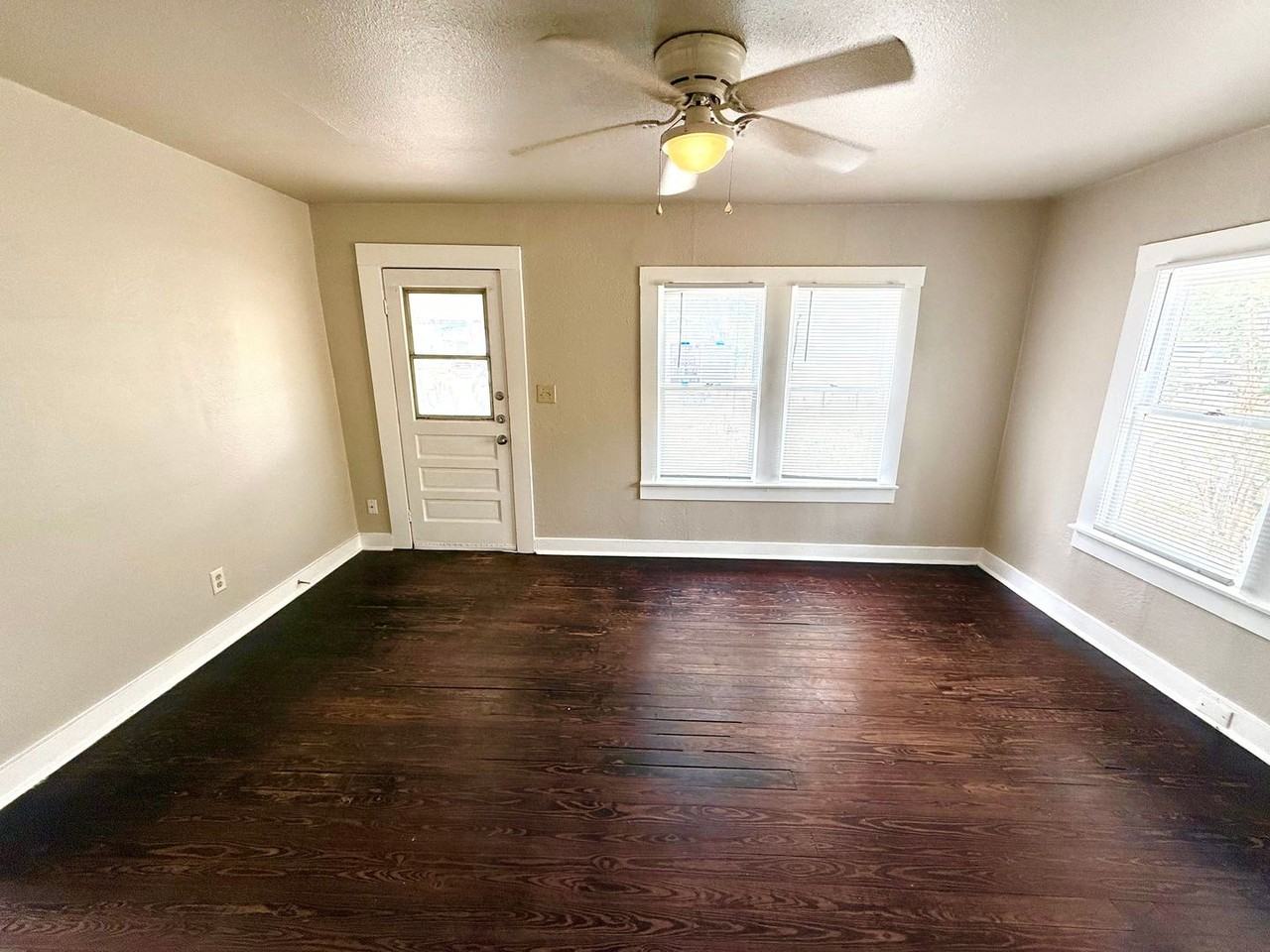 515 Lincolnshire Dr - Photo 5 of 15