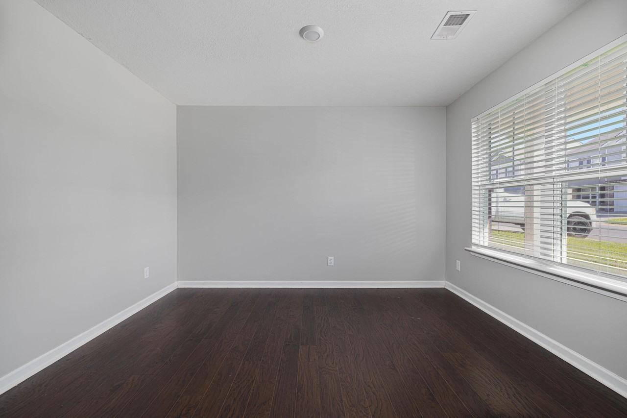 1124 Tay Sta #1 - Photo 4 of 41