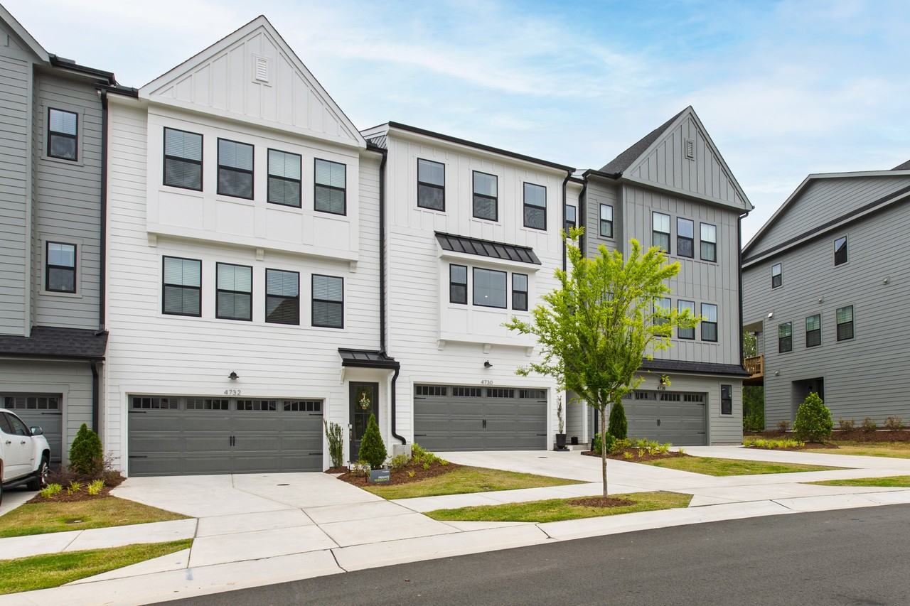 4730 Cypress Tree Ln #1 - Photo 3 of 50