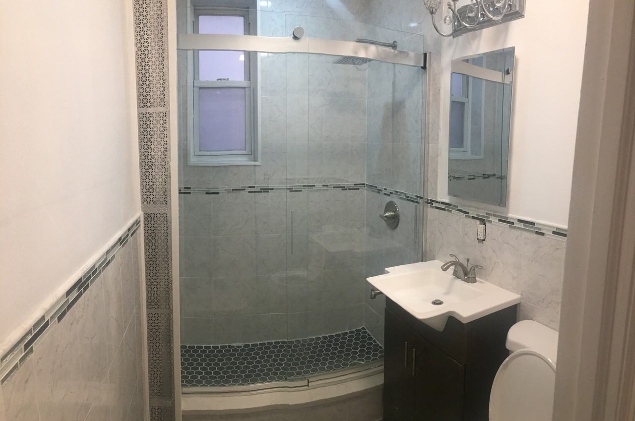 2154 East 8th Street1F #1F - Photo 3 of 6