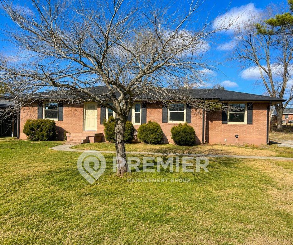 302 Malvin St #1