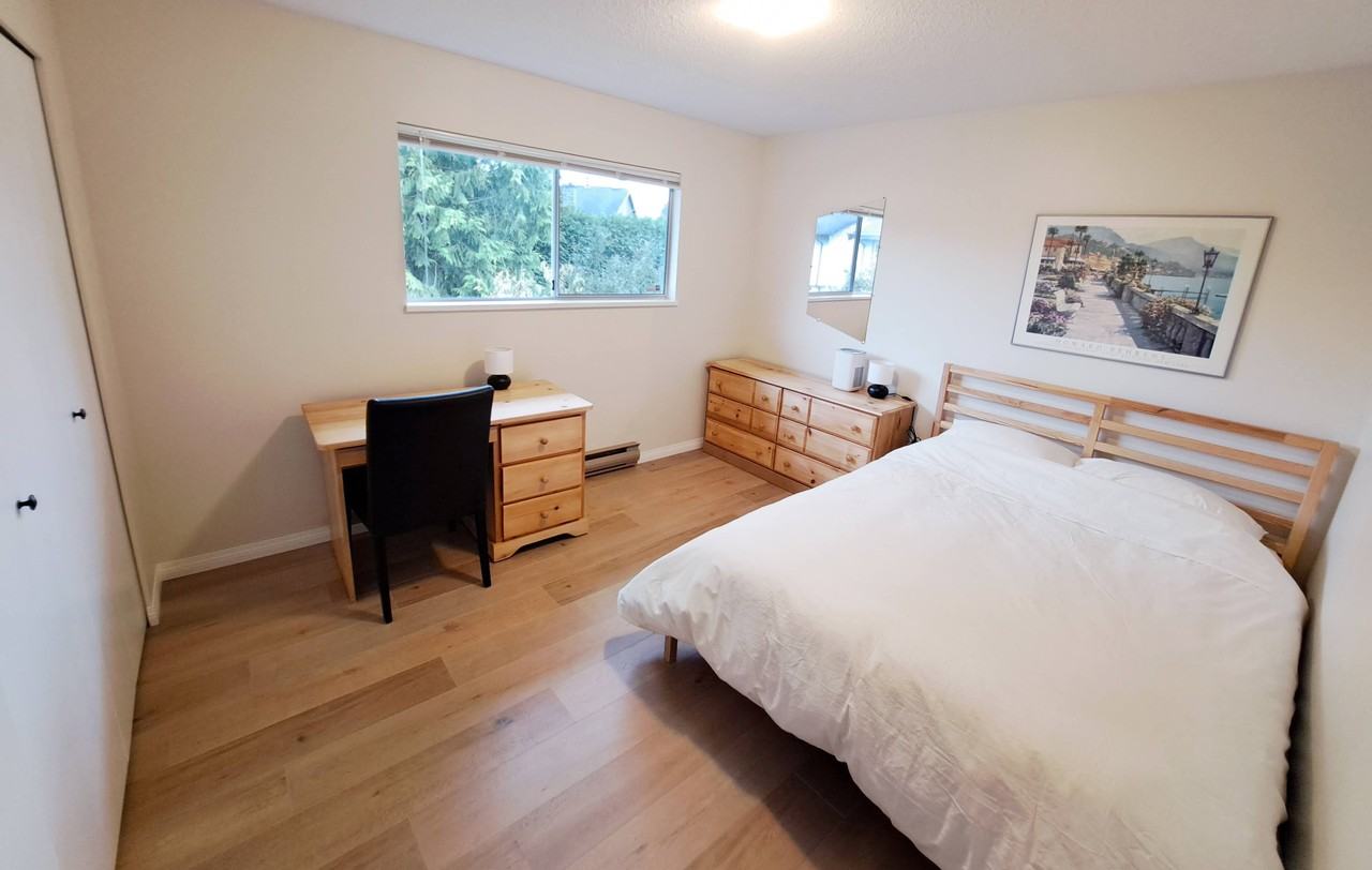 6380 Dakota Drive - Photo 4 of 17