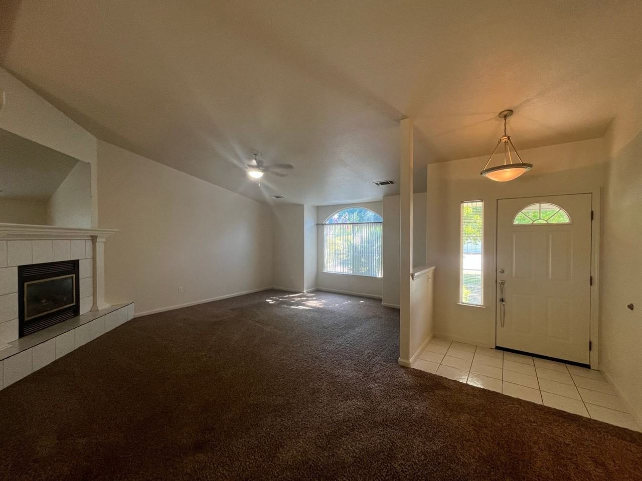 3210 Wandsworth Dr - Photo 3 of 25