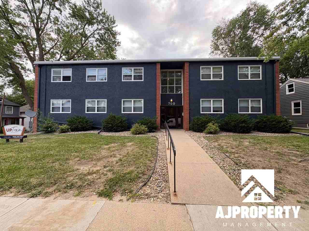 Uptown Flats - Photo 6 of 14