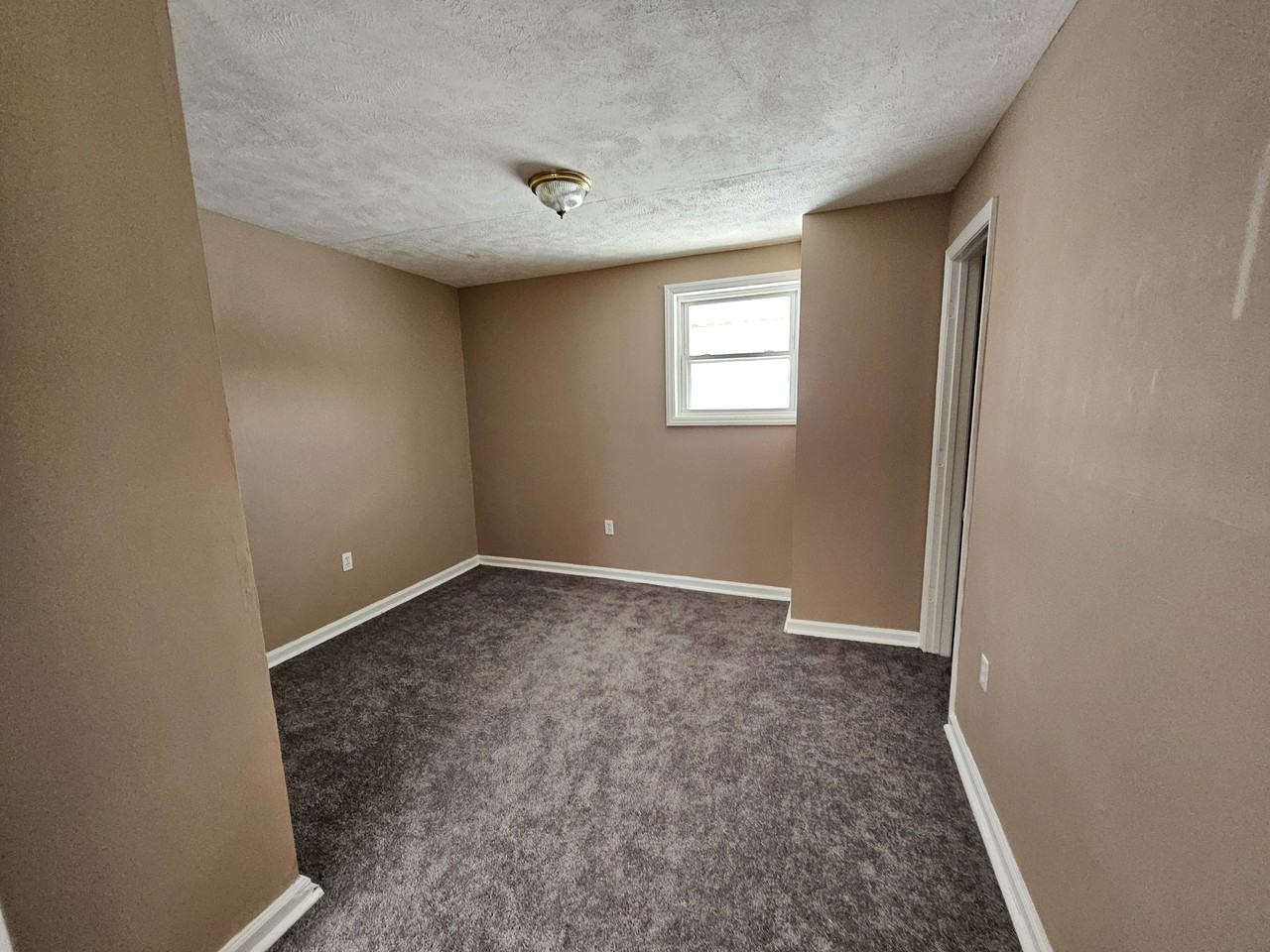 108 Carter St #1 - Photo 3 of 3