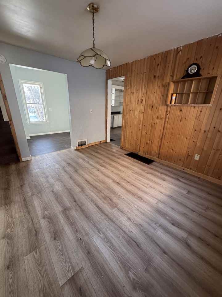8 Laurel St #1 - Photo 2 of 13