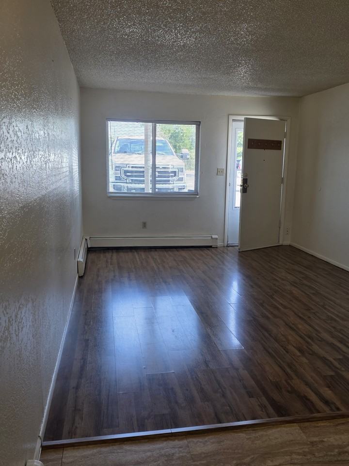2543 Grand Ave #1 - Photo 5 of 12