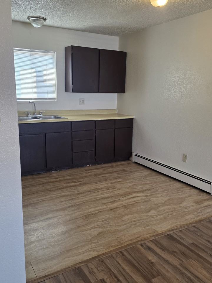 2543 Grand Ave #1 - Photo 6 of 12
