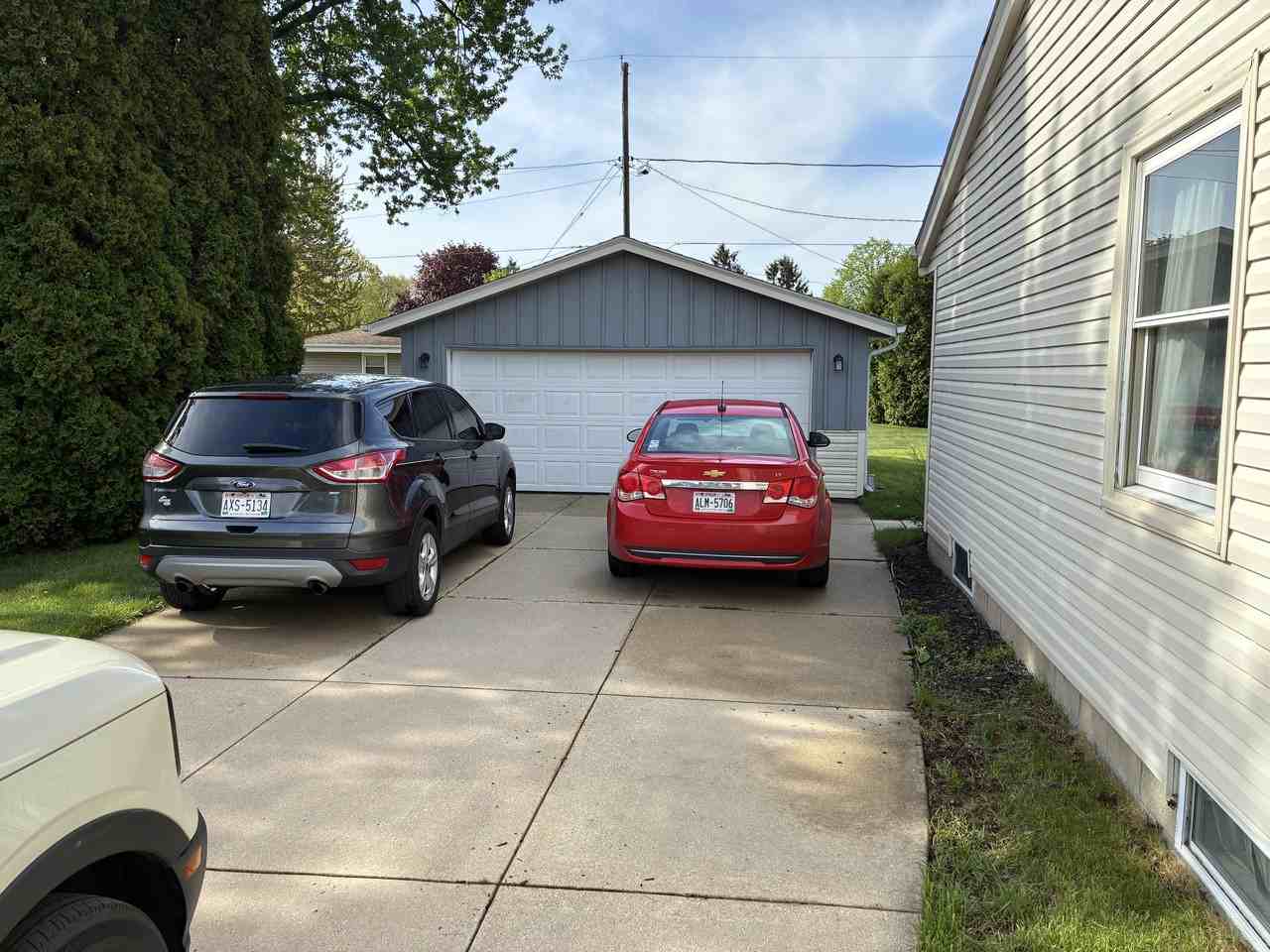 209 W Cedar St #1 - Photo 3 of 44