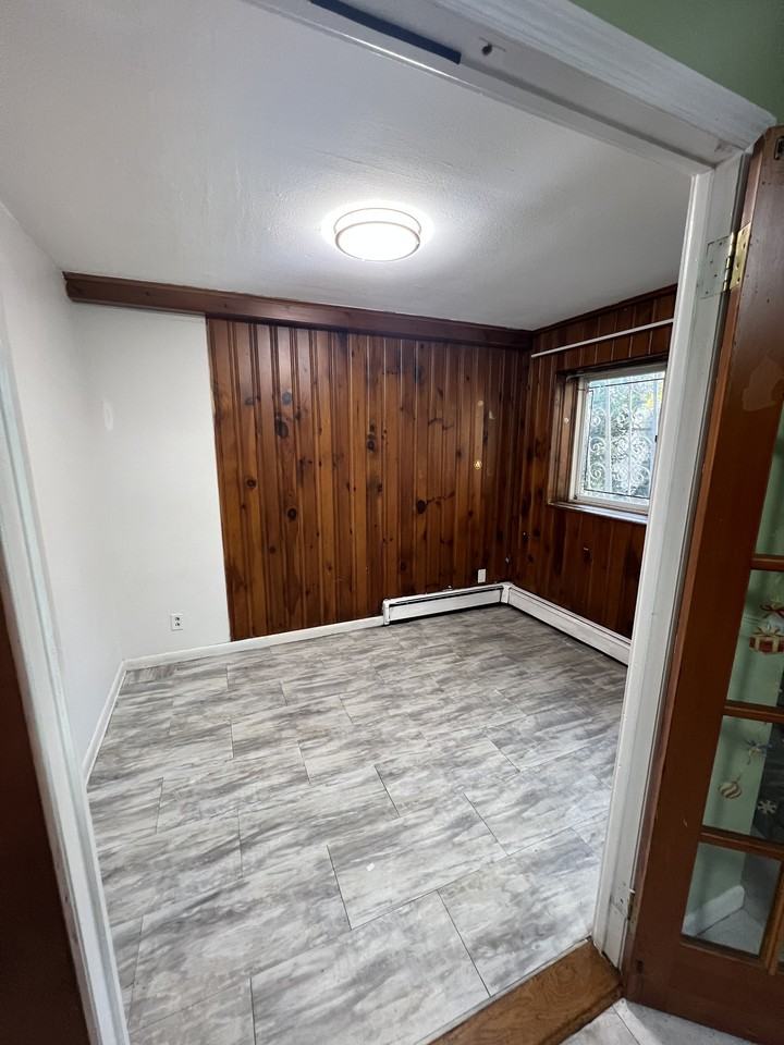15711 45th Ave #1 - Photo 5 of 10