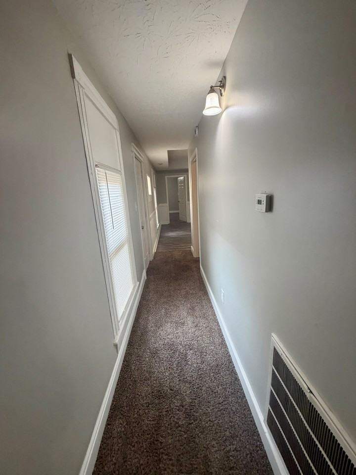 208 Ottawa Ave #1 - Photo 5 of 14