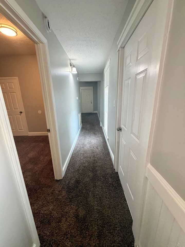208 Ottawa Ave #1 - Photo 6 of 14