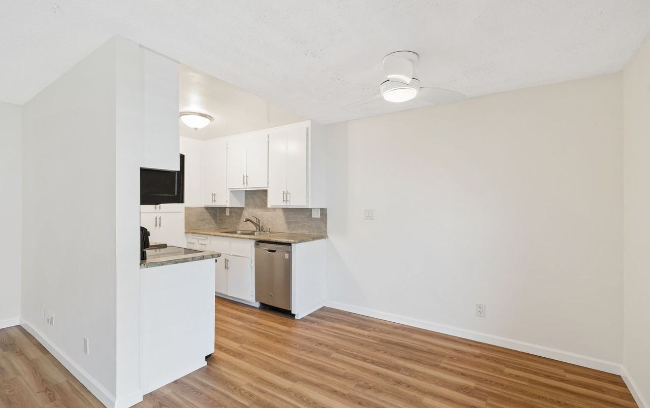 The Appleton Apartments - Photo 2 of 25