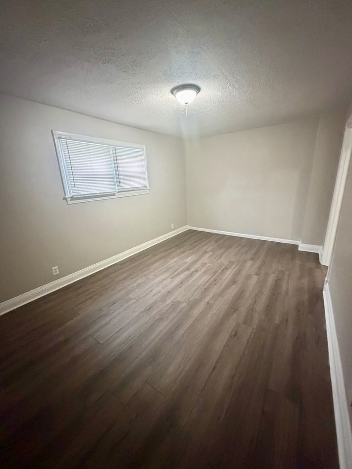 Lentz Ave #1 - Photo 2 of 11