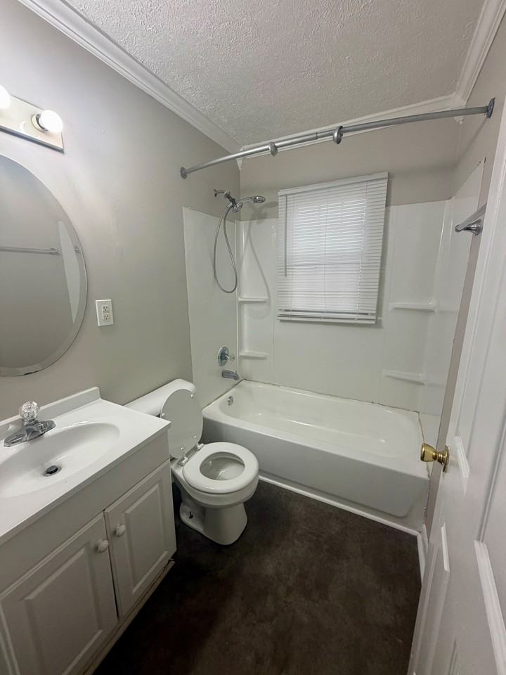 Lentz Ave #1 - Photo 5 of 11