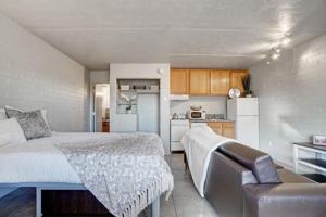 featured image of 730 E Lee St